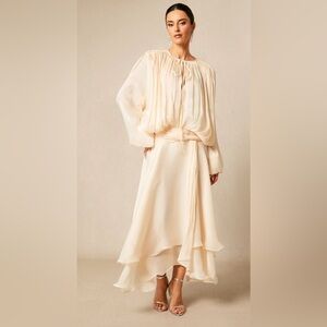 Chic Cream Long Sleeve Dress